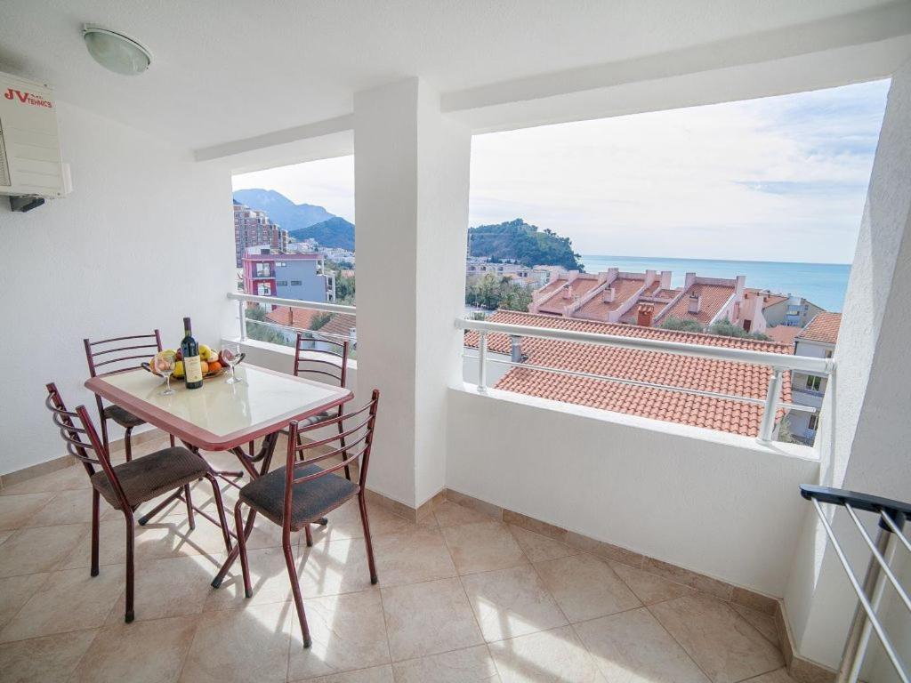 Apartments Ivan Petrovac Ngoại thất bức ảnh