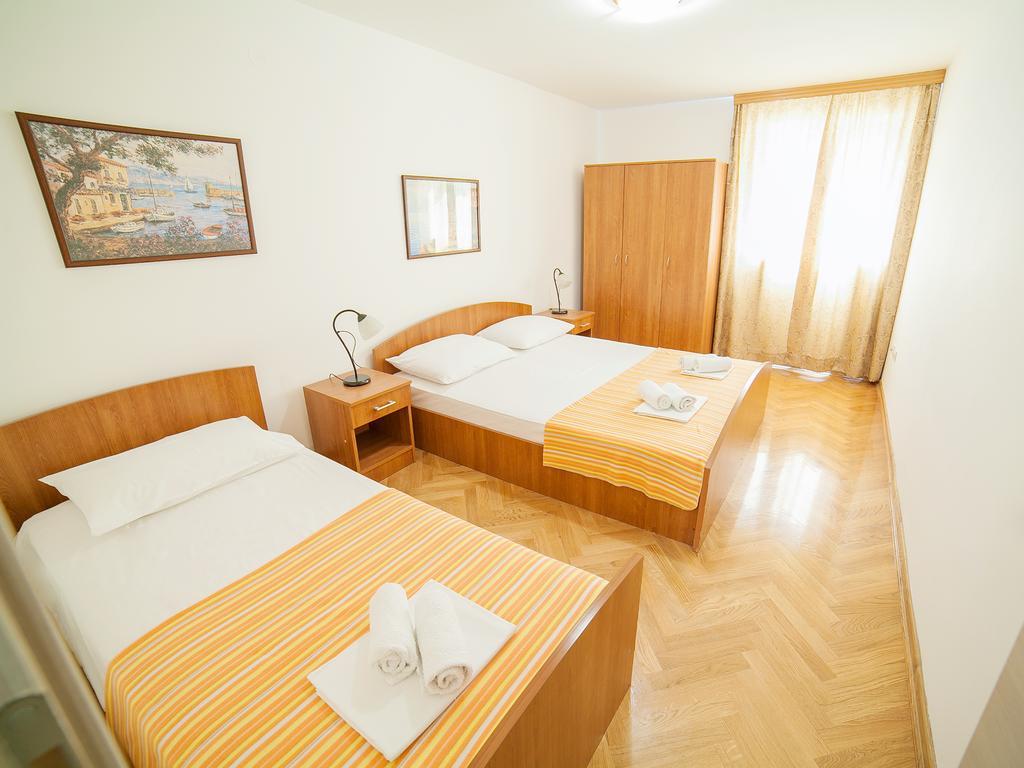 Apartments Ivan Petrovac Phòng bức ảnh