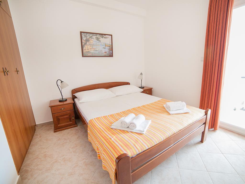 Apartments Ivan Petrovac Phòng bức ảnh
