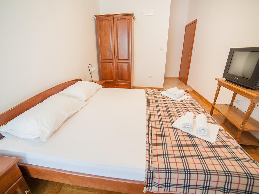 Apartments Ivan Petrovac Phòng bức ảnh