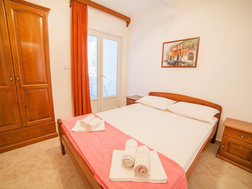 Apartments Ivan Petrovac Phòng bức ảnh