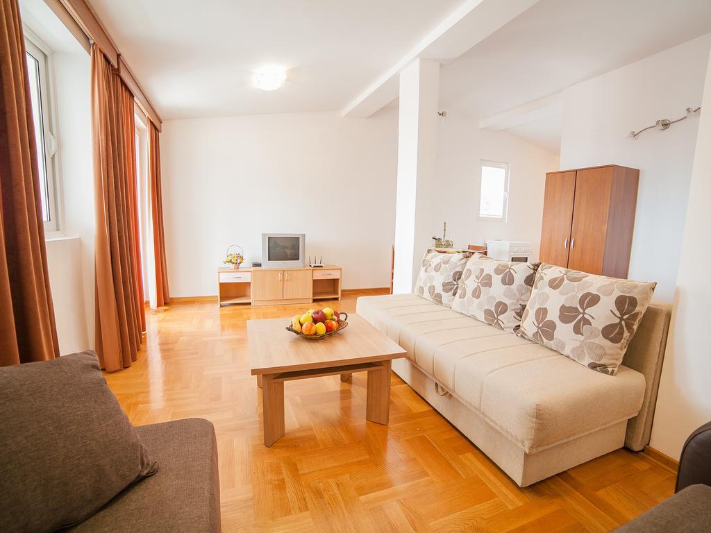 Apartments Ivan Petrovac Phòng bức ảnh