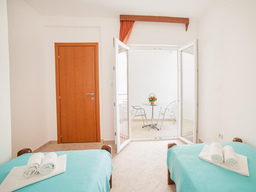 Apartments Ivan Petrovac Phòng bức ảnh