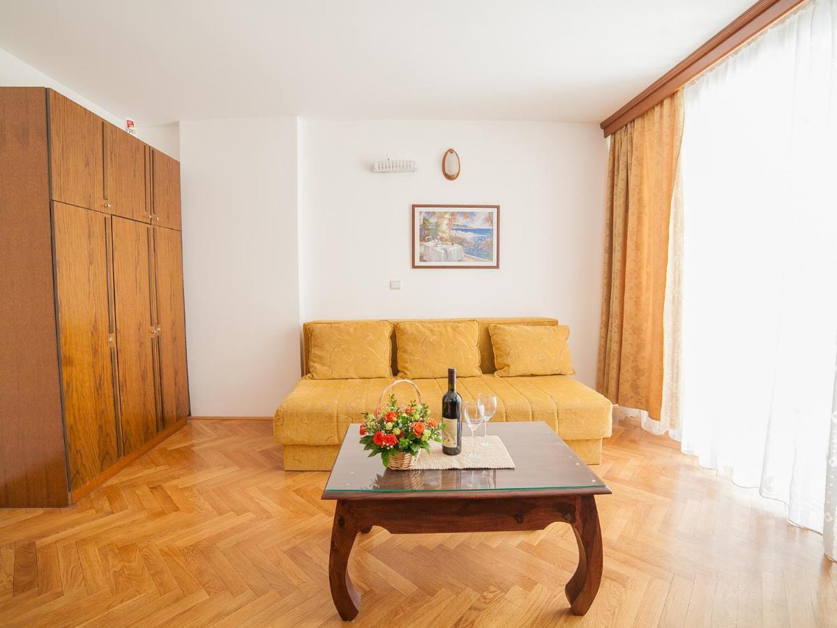 Apartments Ivan Petrovac Phòng bức ảnh